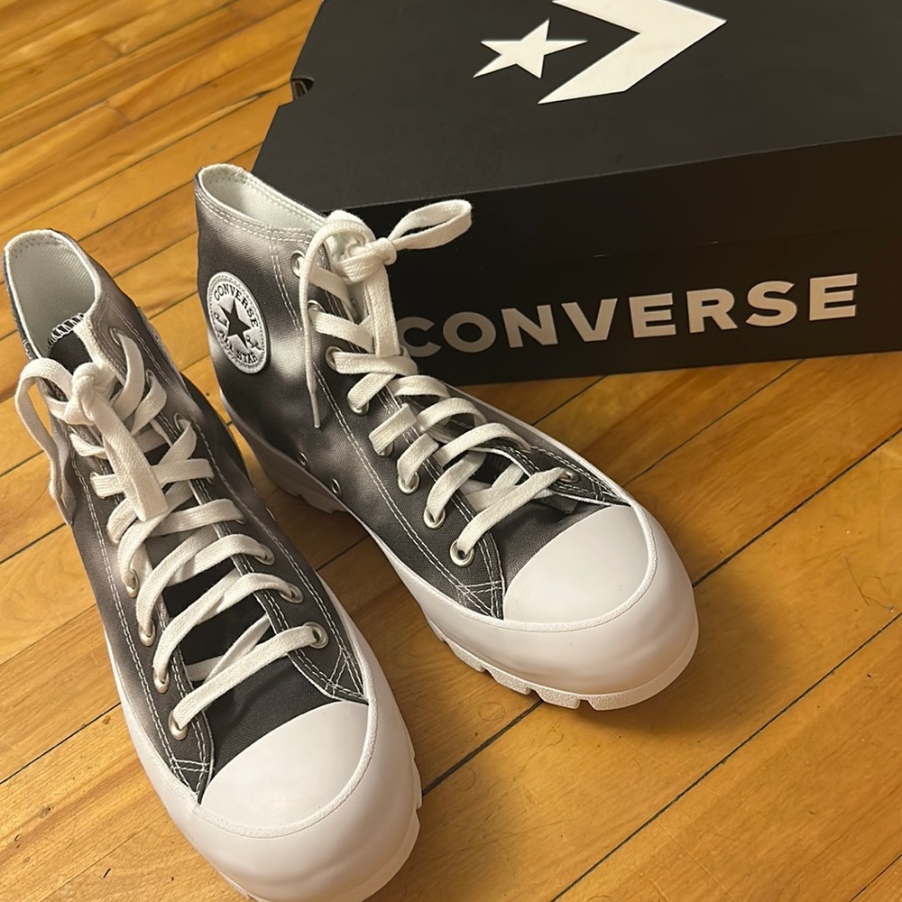 Women’s converse
